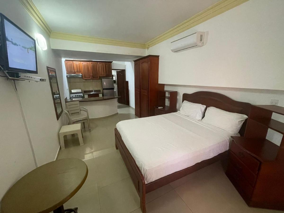 Aparta Hotel Caribe Paraiso Хуан-Долио Экстерьер фото